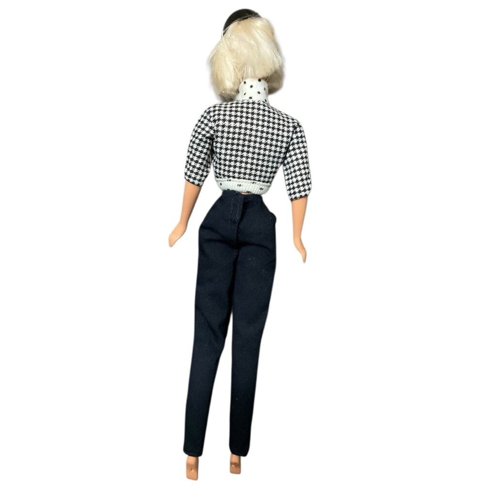 Barbie Vintage Doll with Black and White Outfit EUC - Picture 2 of 5